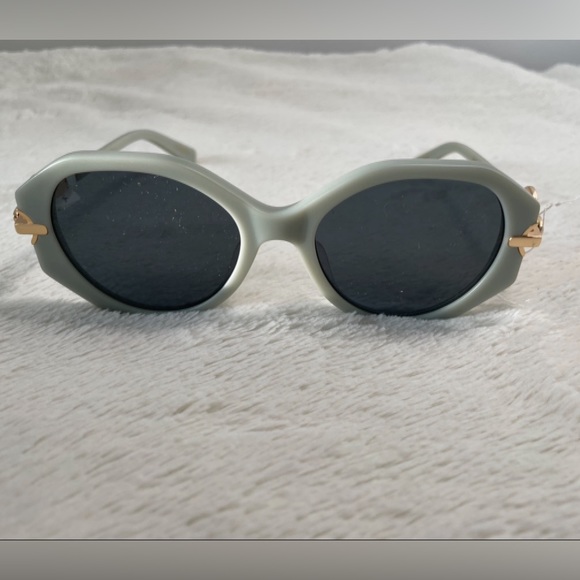 For Art’s Sake Sunglasses - Picture 2 of 4